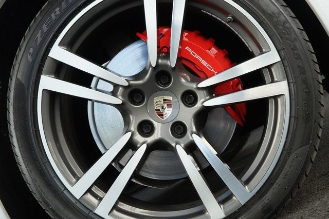 2013 Porsche Cayenne GTS