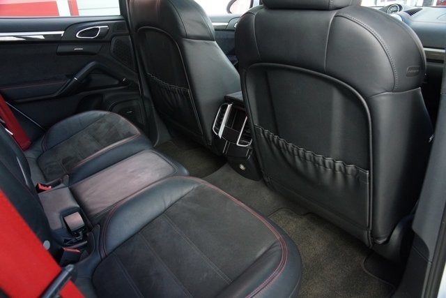 2013 Porsche Cayenne GTS