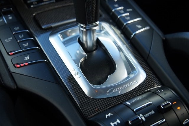 2013 Porsche Cayenne GTS