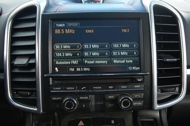 2013 Porsche Cayenne GTS