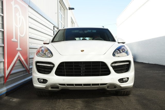 2013 Porsche Cayenne GTS