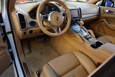 2013 Porsche Cayenne GTS