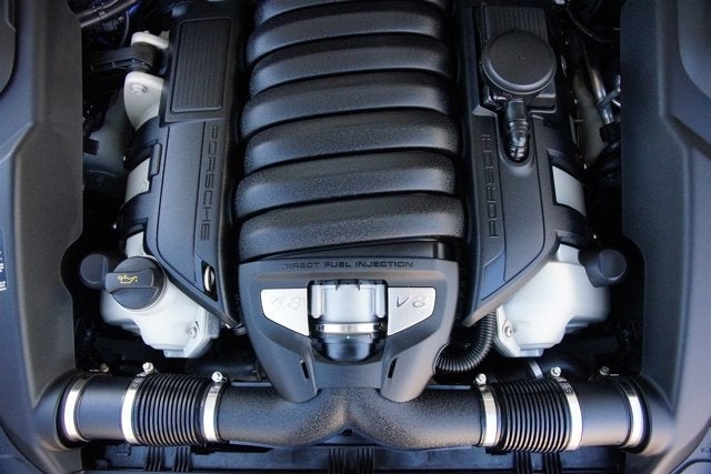 2013 Porsche Cayenne GTS