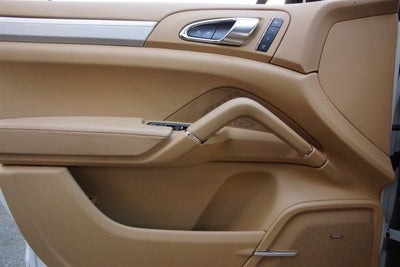 2013 Porsche Cayenne GTS