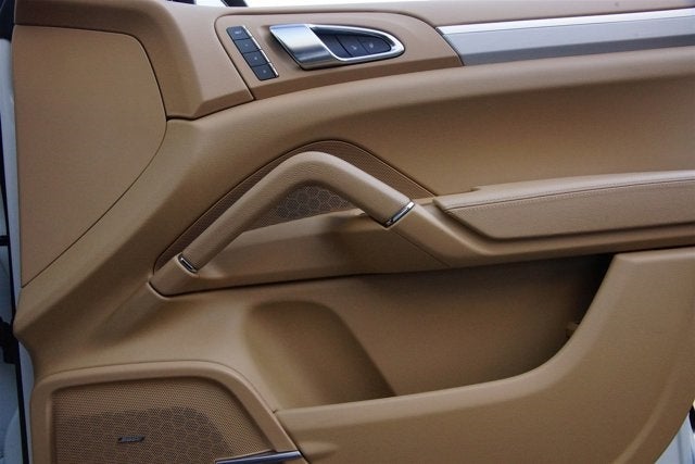 2013 Porsche Cayenne GTS