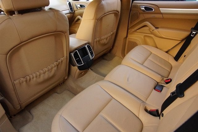 2013 Porsche Cayenne GTS