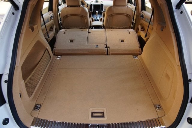 2013 Porsche Cayenne GTS
