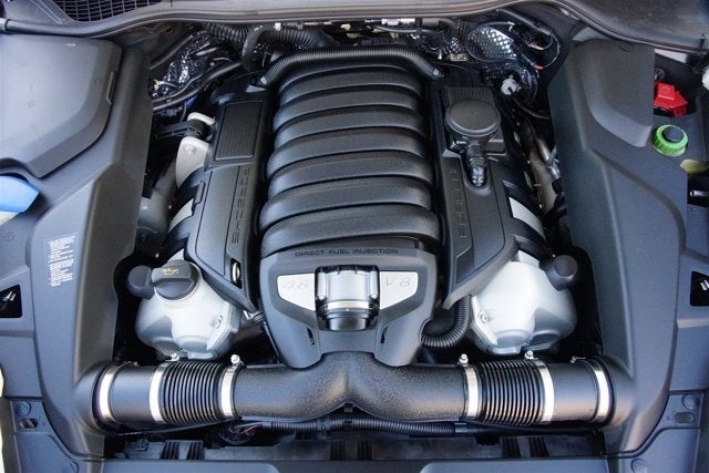 2013 Porsche Cayenne GTS