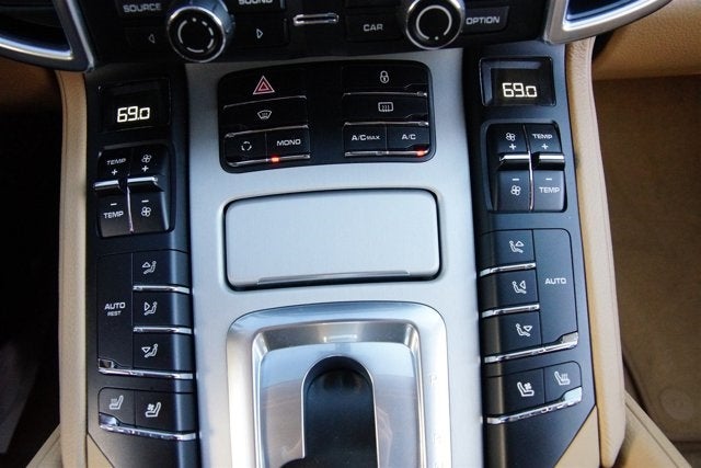 2013 Porsche Cayenne GTS
