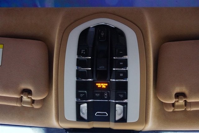 2013 Porsche Cayenne GTS