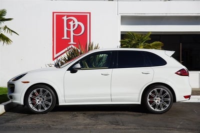 2013 Porsche Cayenne GTS