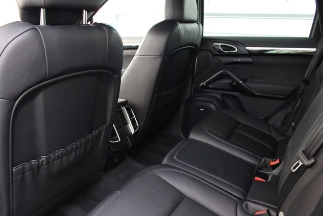 2016 Porsche Cayenne GTS