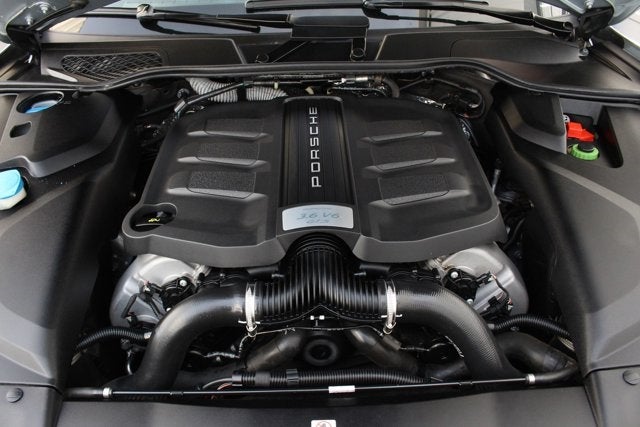 2016 Porsche Cayenne GTS