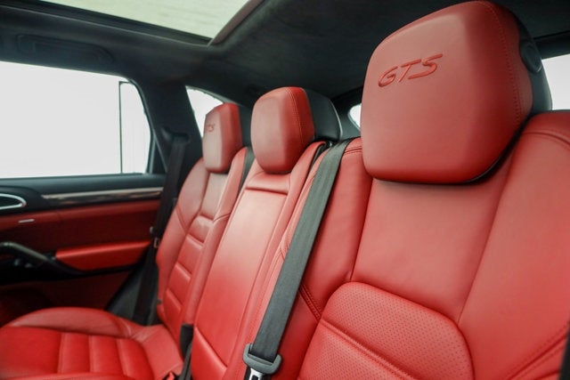 2016 Porsche Cayenne GTS