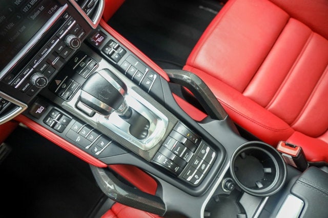 2016 Porsche Cayenne GTS