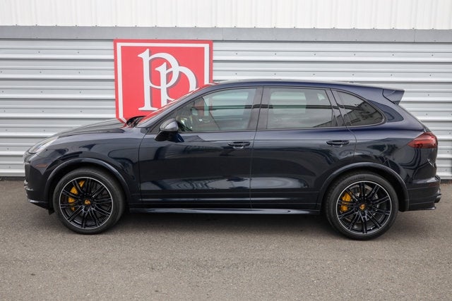 2016 Porsche Cayenne GTS