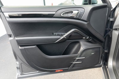 2017 Porsche Cayenne GTS
