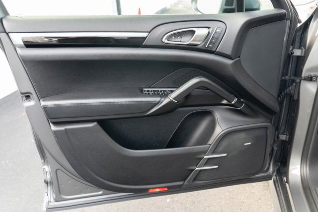 2017 Porsche Cayenne GTS