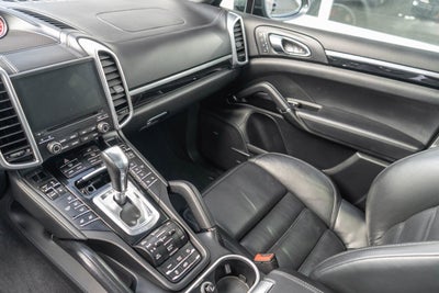 2017 Porsche Cayenne GTS