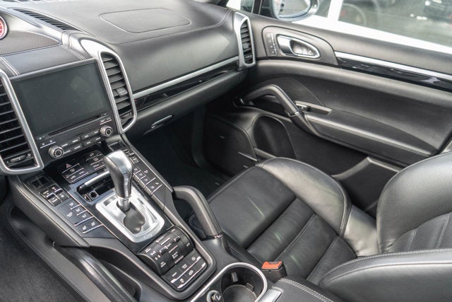 2017 Porsche Cayenne GTS