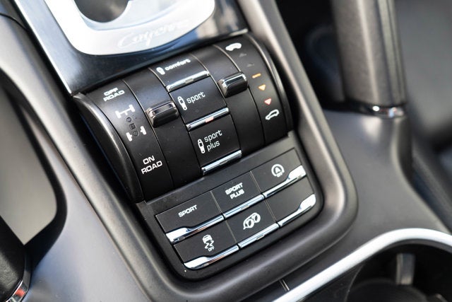 2017 Porsche Cayenne GTS