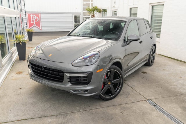 2017 Porsche Cayenne GTS