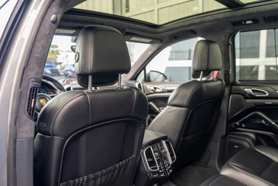 2017 Porsche Cayenne GTS
