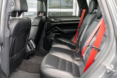 2017 Porsche Cayenne GTS