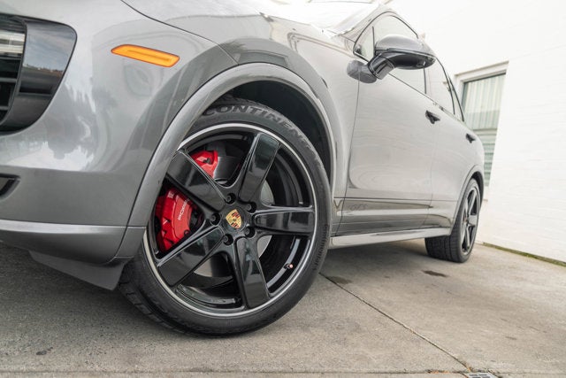 2017 Porsche Cayenne GTS