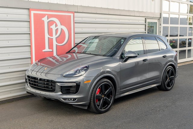 2017 Porsche Cayenne GTS