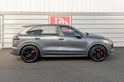2017 Porsche Cayenne GTS