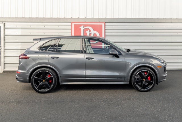2017 Porsche Cayenne GTS