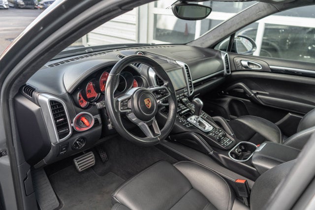2017 Porsche Cayenne GTS