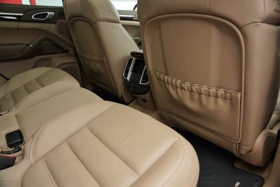 2013 Porsche Cayenne GTS