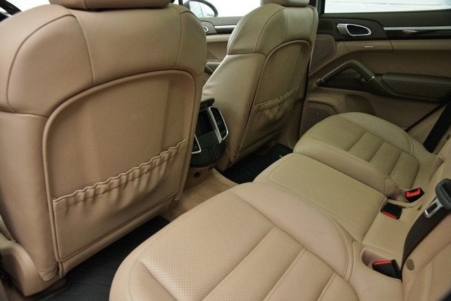 2013 Porsche Cayenne GTS