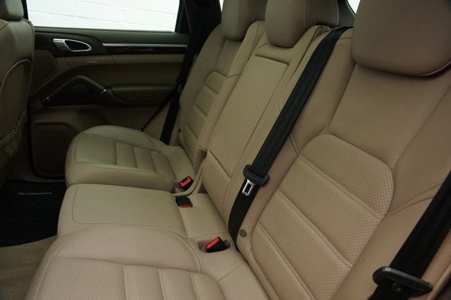 2013 Porsche Cayenne GTS