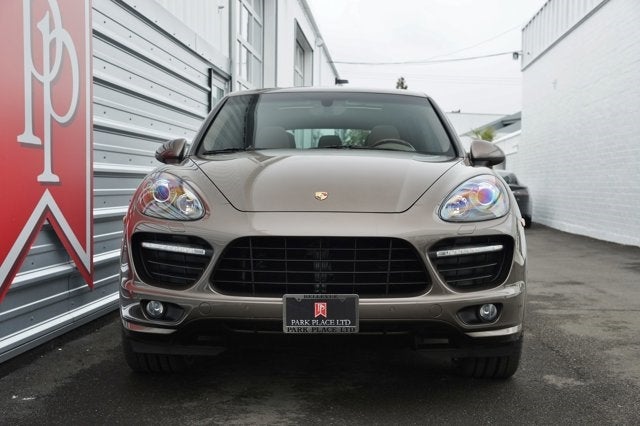 2013 Porsche Cayenne GTS