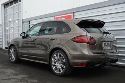 2013 Porsche Cayenne GTS