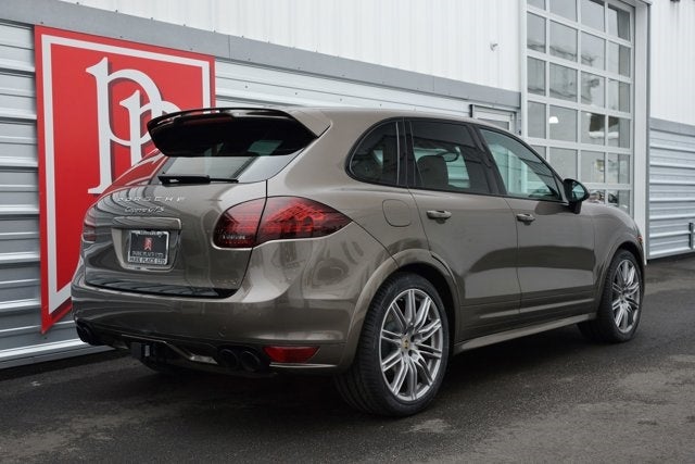 2013 Porsche Cayenne GTS