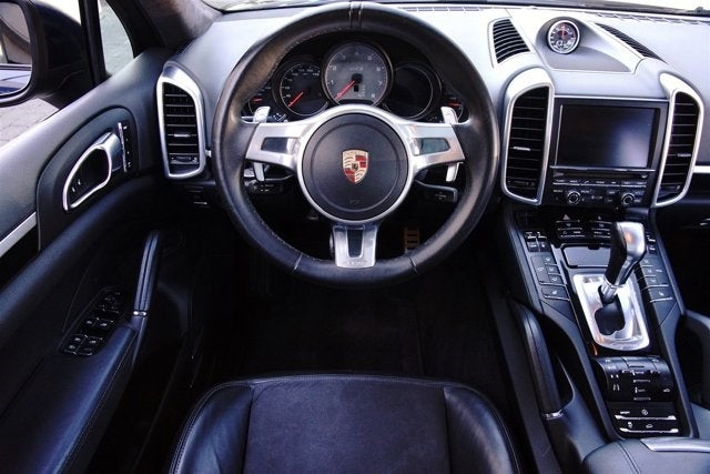 2013 Porsche Cayenne GTS