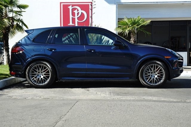 2013 Porsche Cayenne GTS