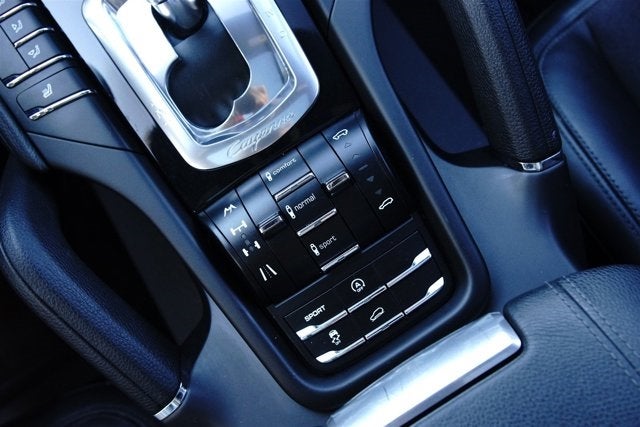 2013 Porsche Cayenne GTS