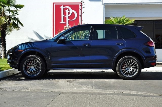 2013 Porsche Cayenne GTS