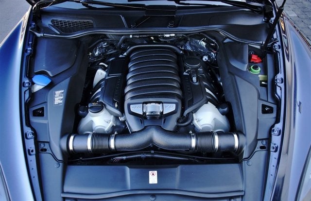 2013 Porsche Cayenne GTS