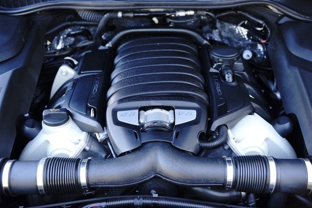 2013 Porsche Cayenne GTS