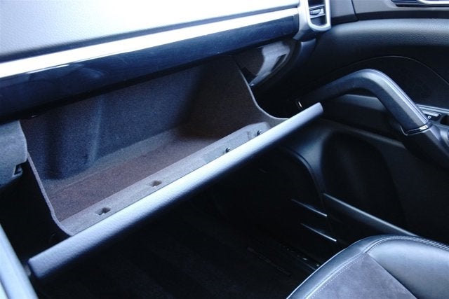 2013 Porsche Cayenne GTS