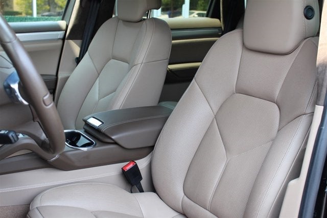 2014 Porsche Cayenne GTS