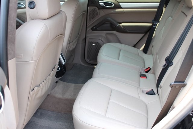 2014 Porsche Cayenne GTS