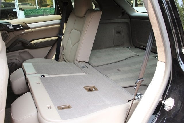 2014 Porsche Cayenne GTS