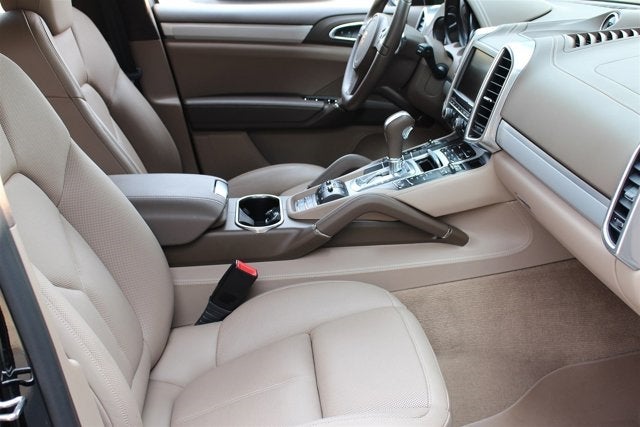 2014 Porsche Cayenne GTS
